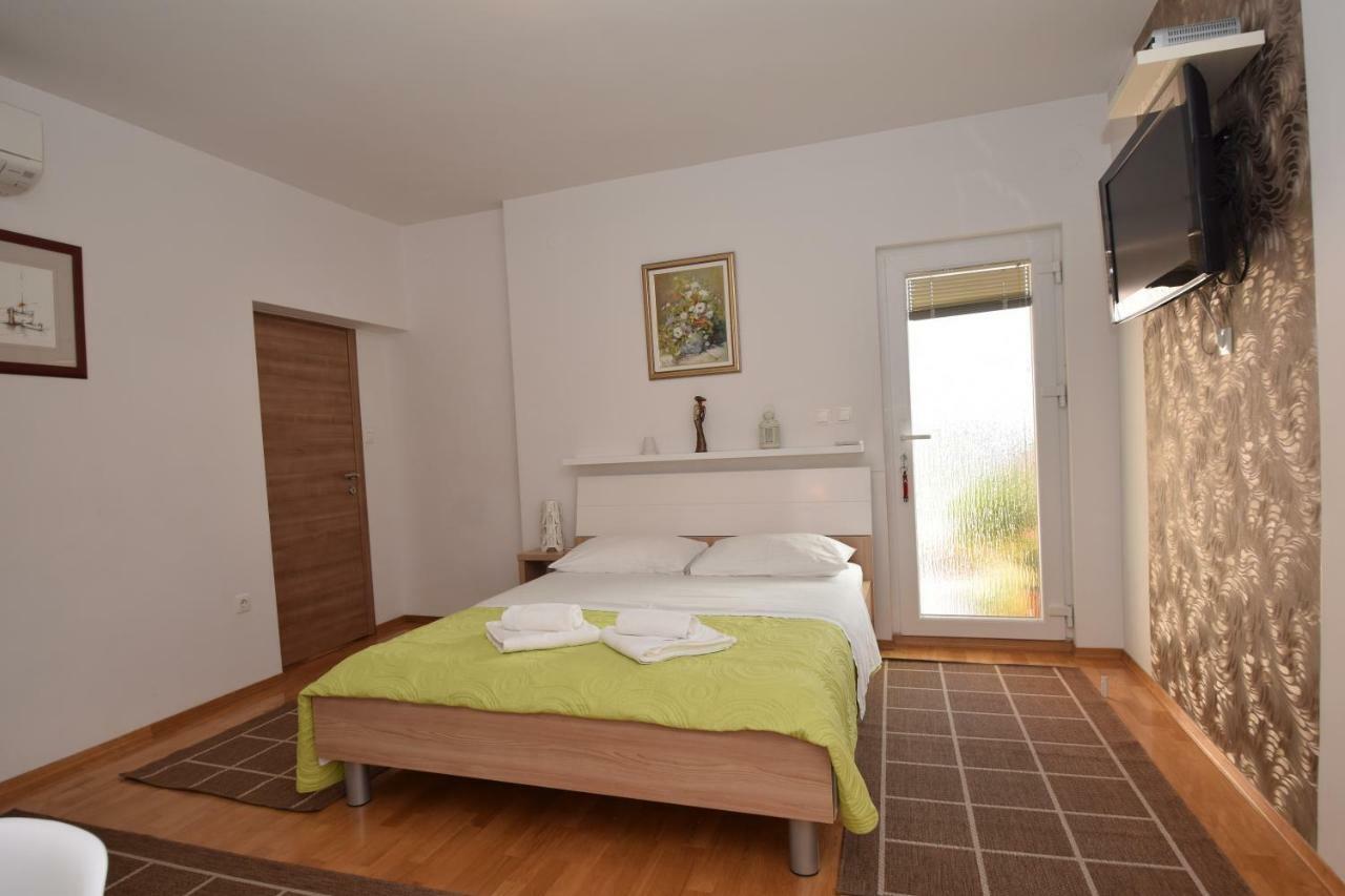 Apartment Smokrovic Stari Grad Kültér fotó